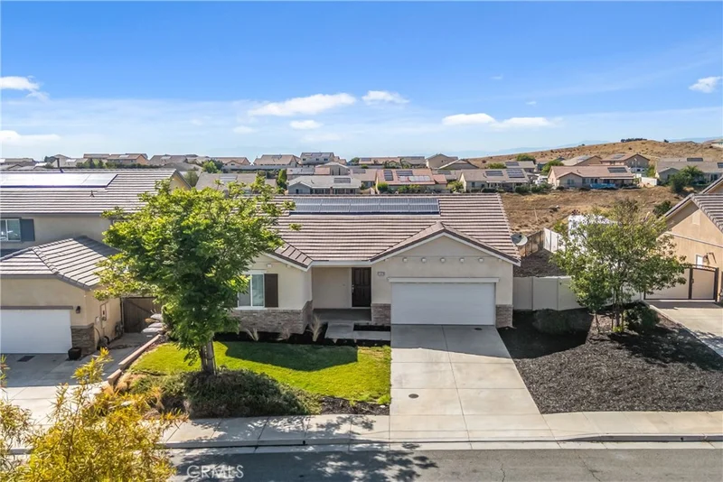 1458 Coyote Lane, Calimesa, CA 92320