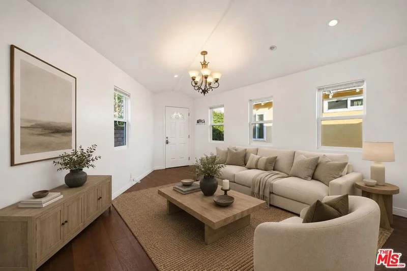 6147 Will Rogers Street photo 2