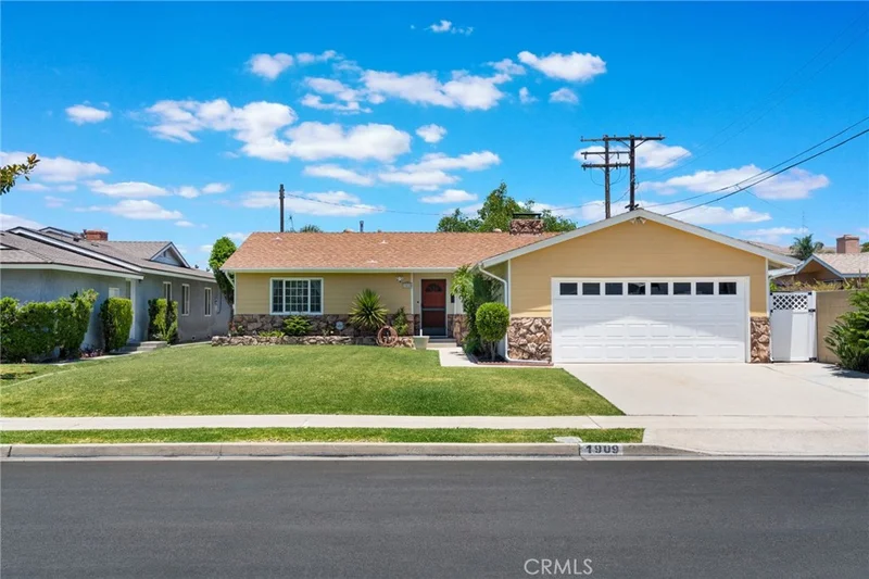 1909 W Embassy, Anaheim, CA 92804
