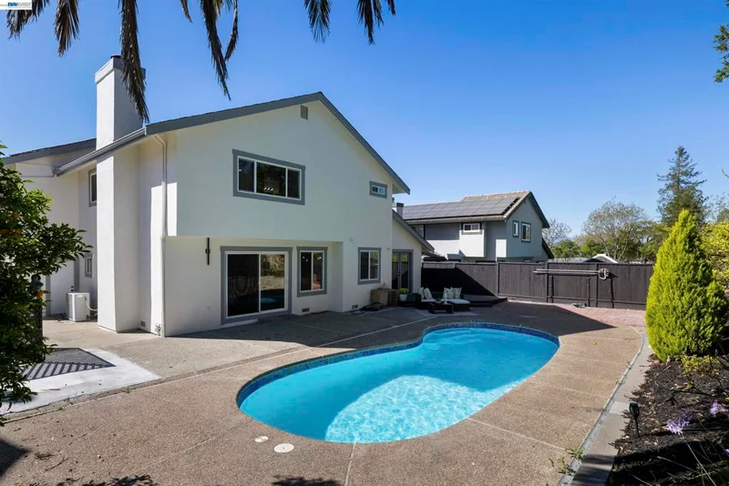3208 Touriga Dr photo 2