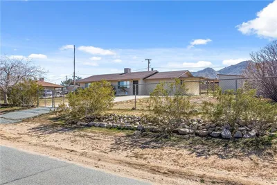 60425 Alta Mura Drive photo 2
