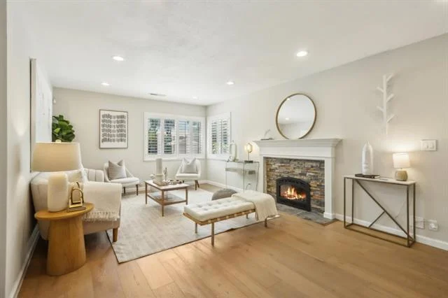 Photo 2 of 2171 Monterey Avenue