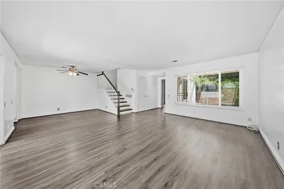 29616 Oakwood Ct photo 2