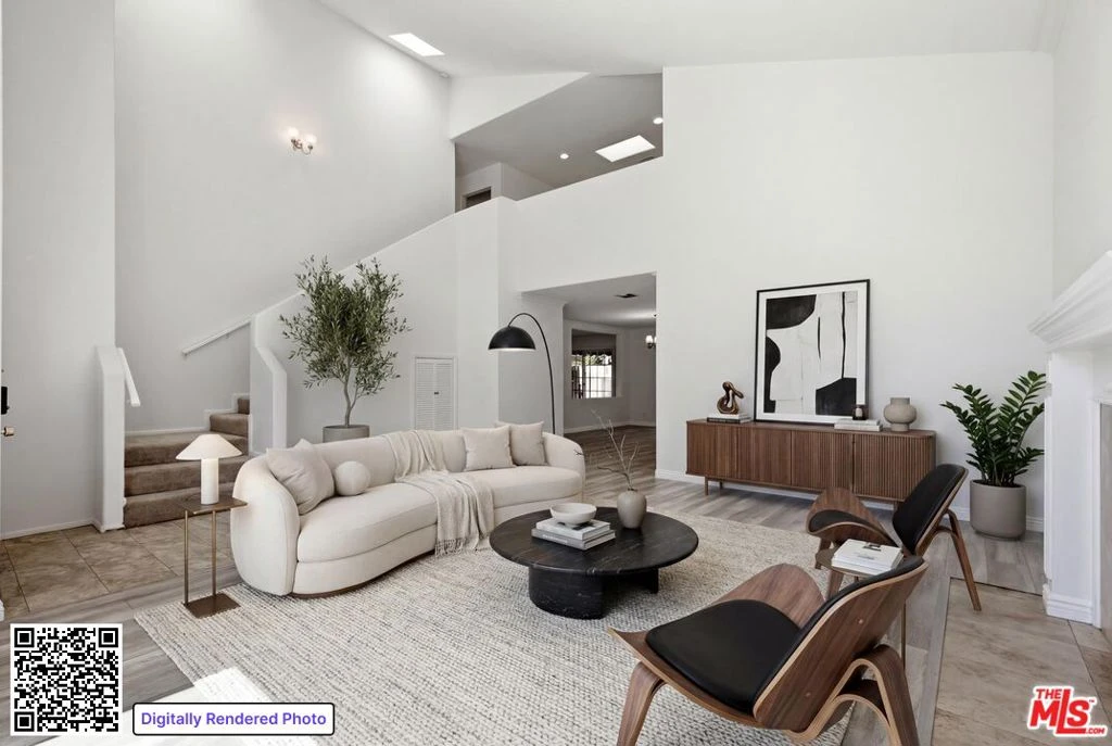 Interior 4