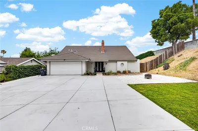 23547 Decorah Road photo 2