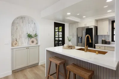 406 Paseo Pacifica