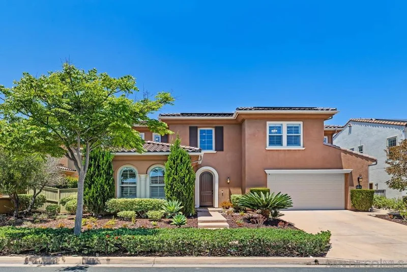 8496 Lower Scarborough Ln, San Diego, CA 92127