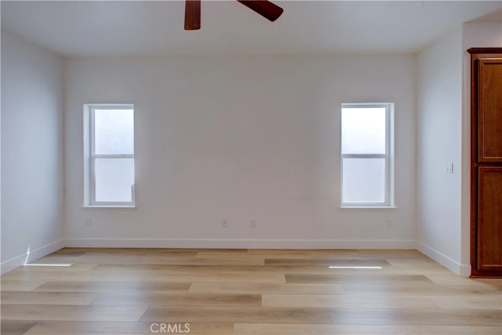 Interior 4