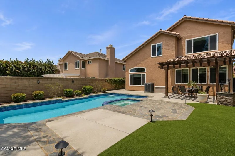 5212 Pesto Way, Oak Park, CA 91377