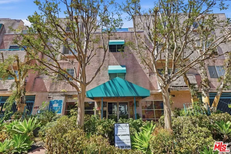 11015 Morrison Street 117