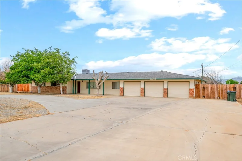 13755 Mohawk Rd photo 2