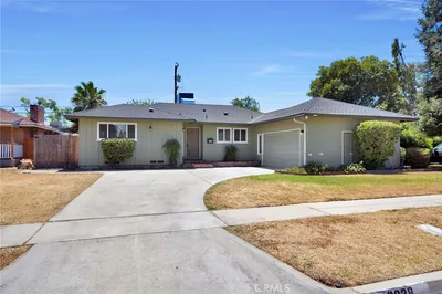 2938 E Willis photo 2