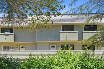 2315 Sharon Road photo 2