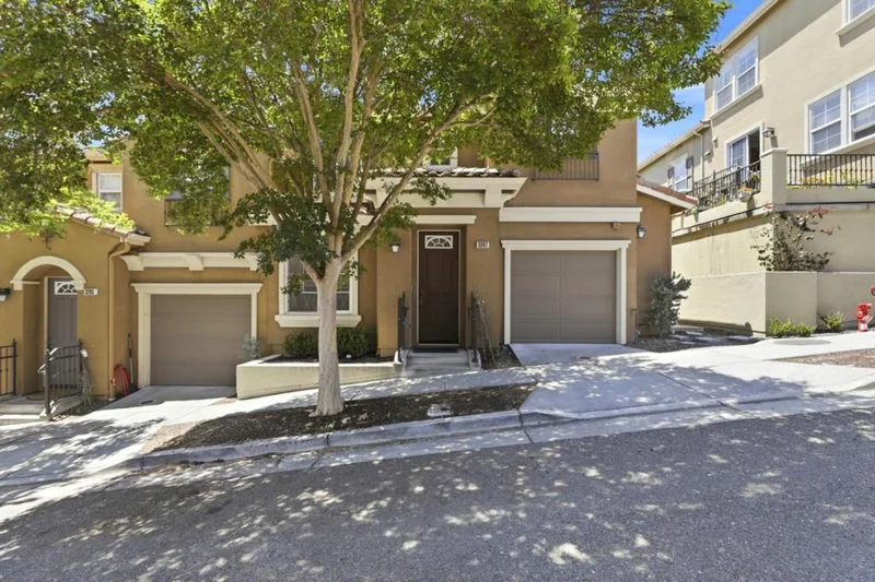 3287 Montevarchi Street