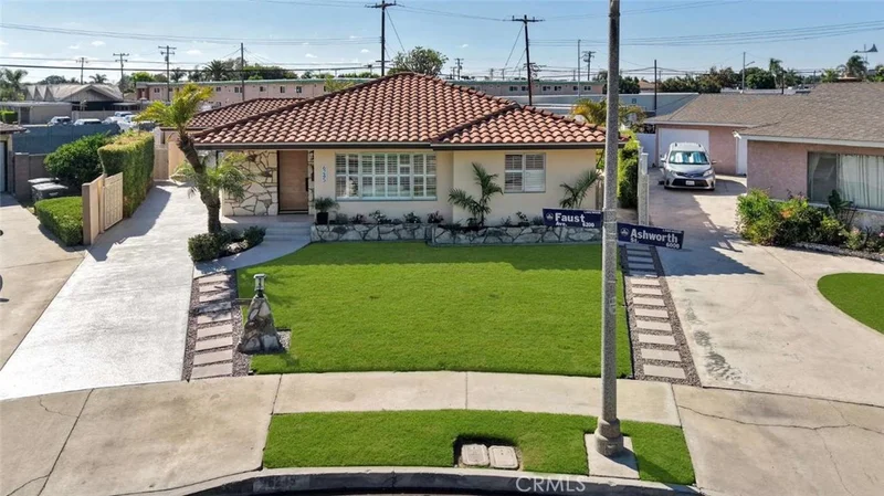 6245 Faust, Lakewood, CA 90713
