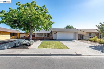 1418 Bluebell Dr