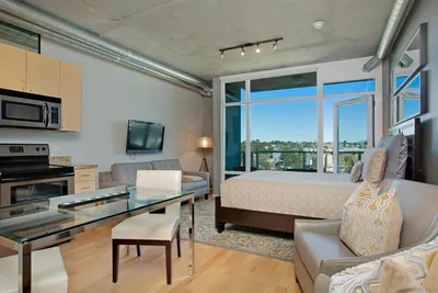 1080 Park Blvd 809 photo 2