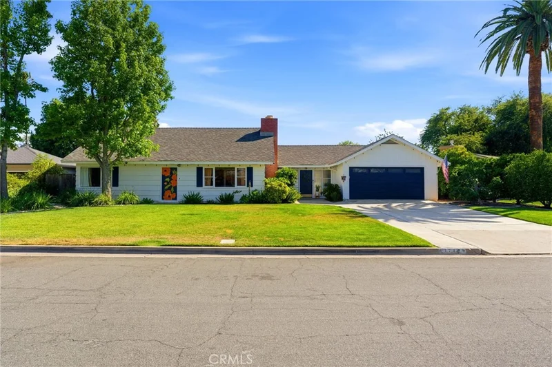 4374 Ramona Drive photo 2