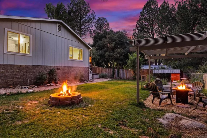 Photo 2 of 28960 Cedar Lane
