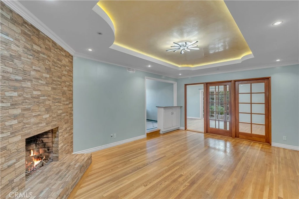 Interior 3