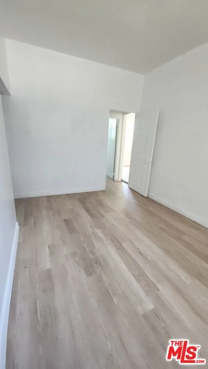 10420 S Broadway 1 photo 2