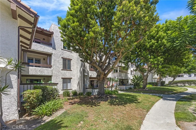 21372 Brookhurst 234