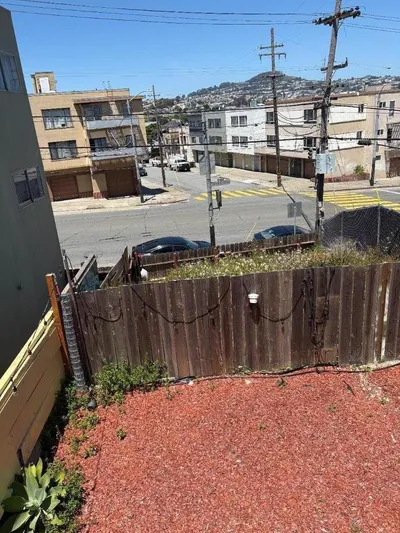 688 Morse Street photo 2