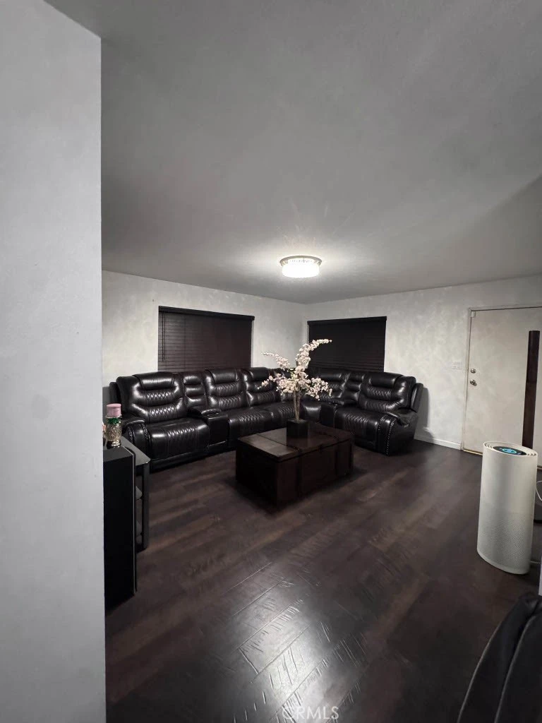 Interior 3