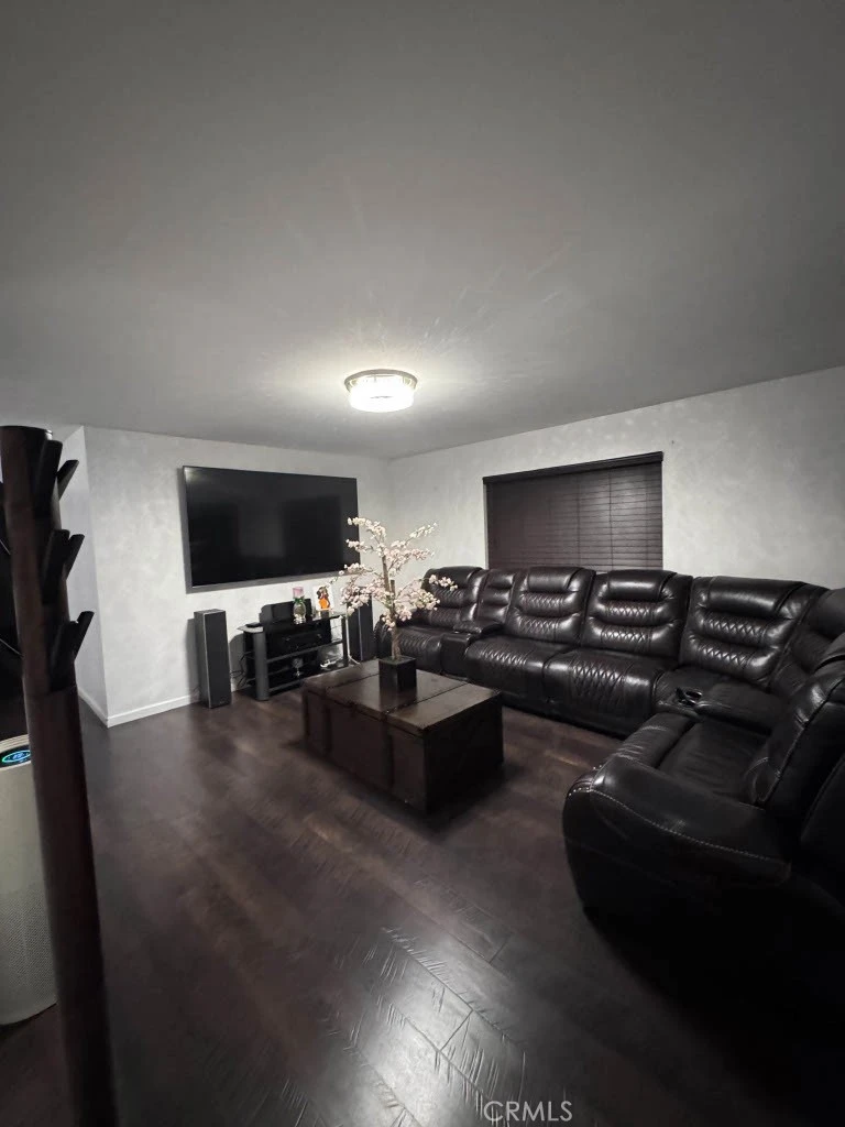 Interior 4