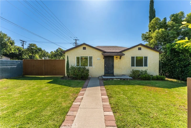 4793 Acacia