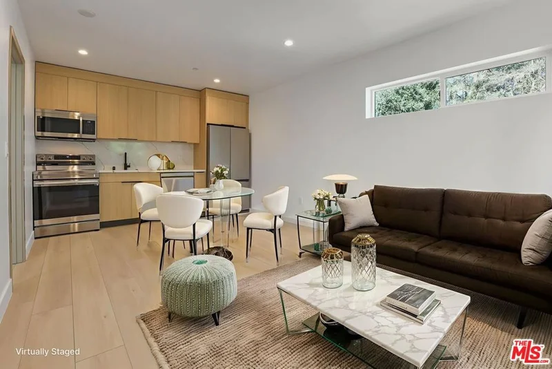 11010 Hortense Street F, North Hollywood, CA 91602