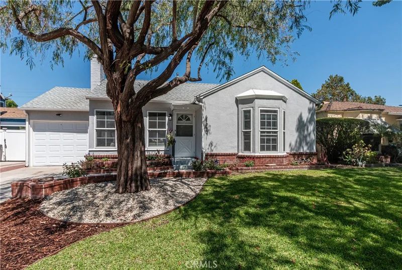 1910 N Rose