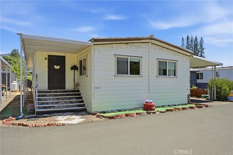 5701 Live Oak #59