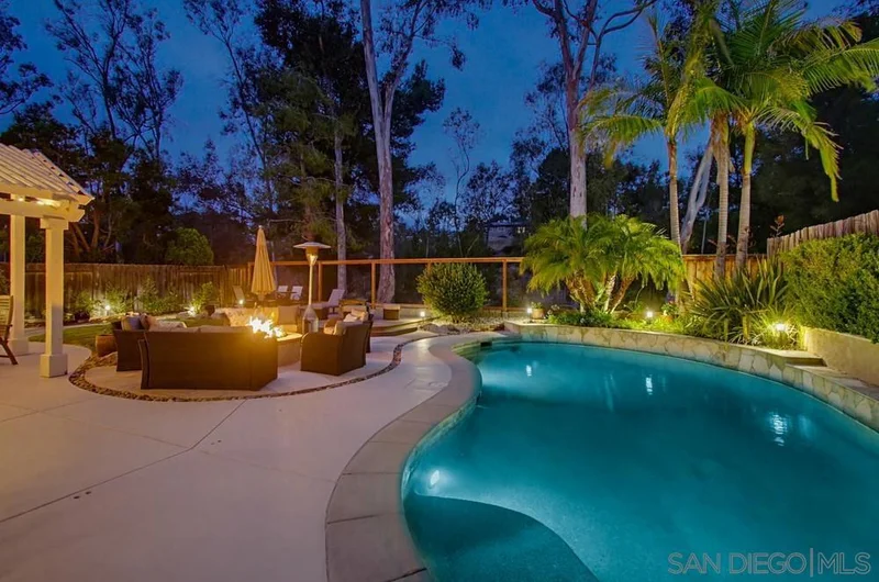 4554 Calle De Vida, San Diego, CA 92124