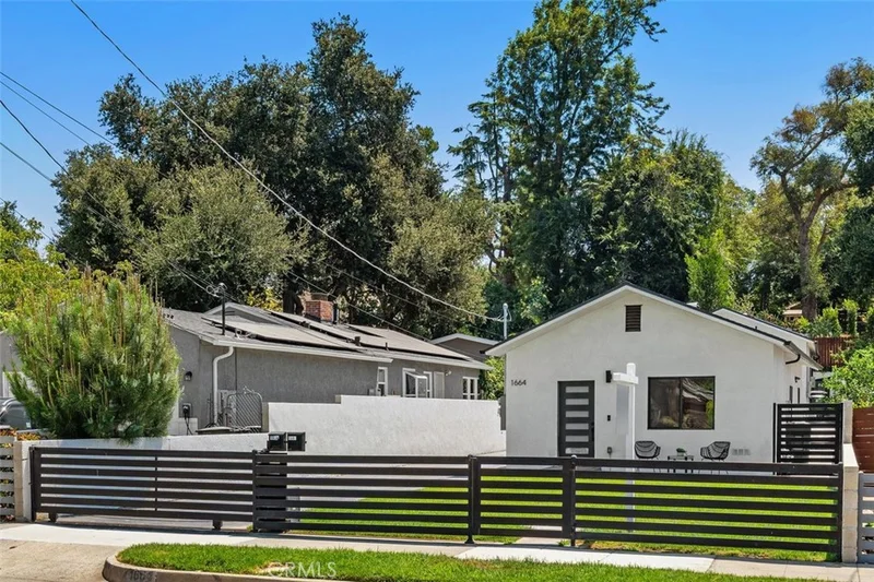 1664 Glen, Pasadena, CA 91103