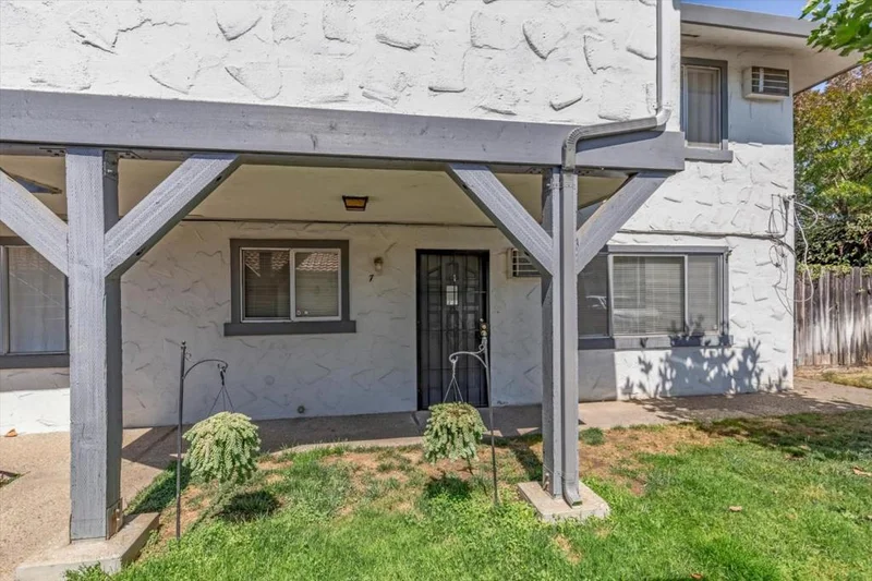 1271 Juniper Drive 7 photo 2