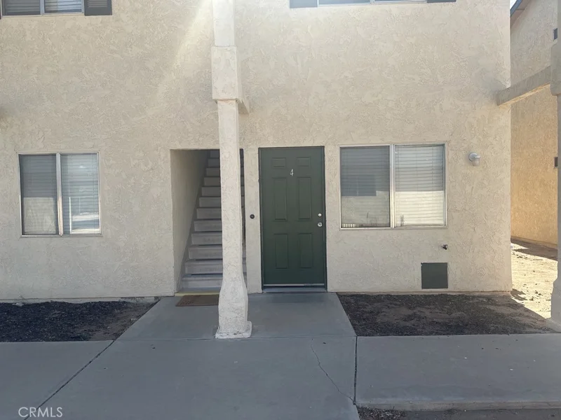 16784 Sultana Street 4 photo 2