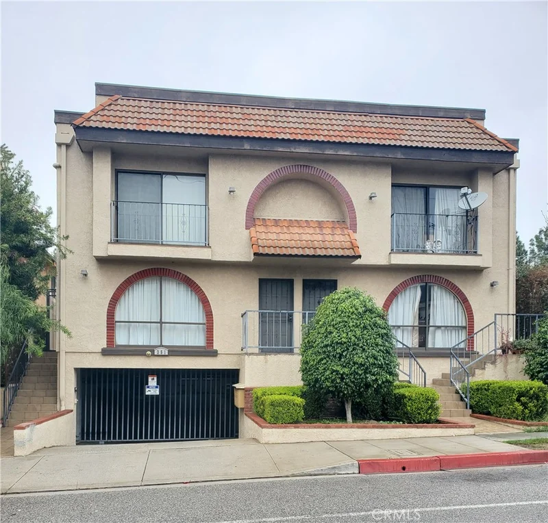 351 E Verdugo Avenue E