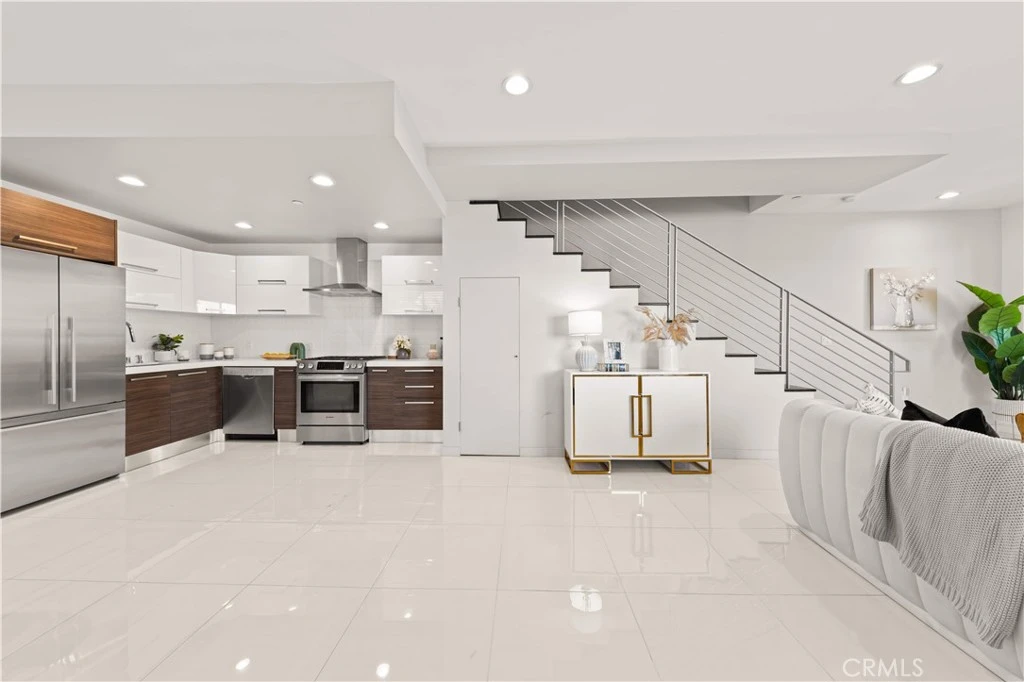 Interior 2