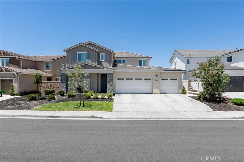 2388 Crater, Rialto, CA 92377