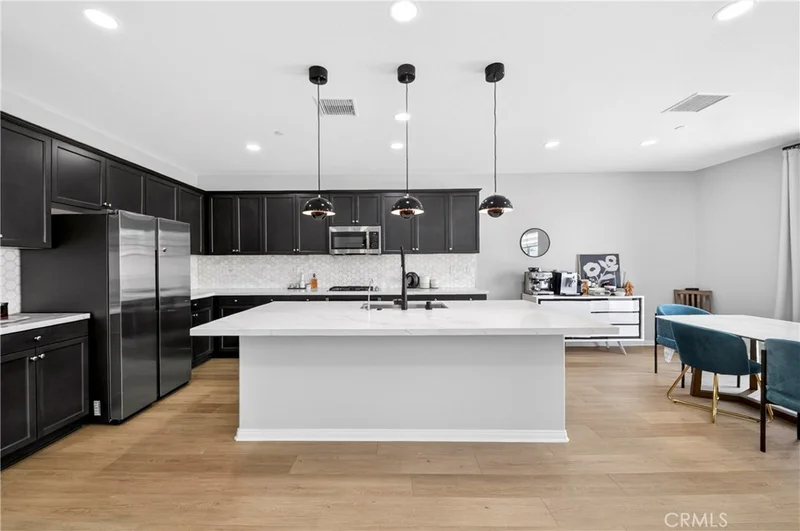 9521 Venetian