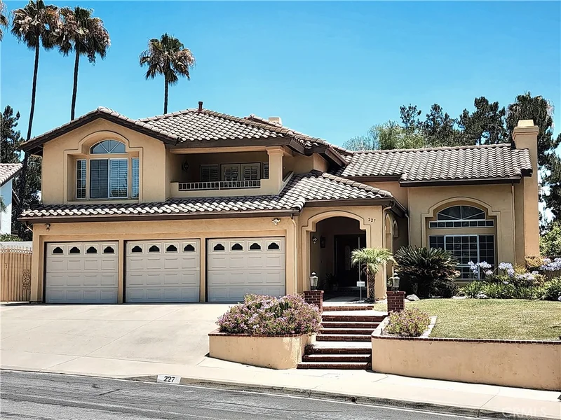 227 Calle Concordia