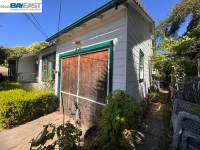 2080 East Ave