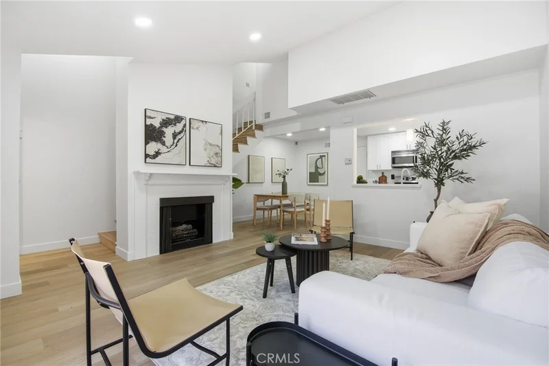 3342 Elm Avenue 26