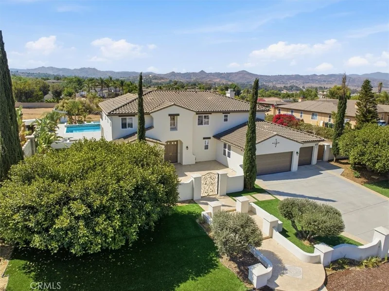 16795 Eagle Peak