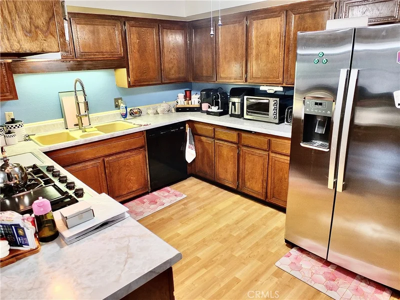 10420 Downey 203 photo 2
