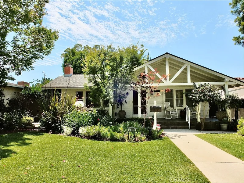 3839 Cedar Avenue, Long Beach, CA 90807