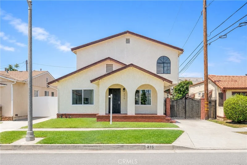 315 E Norwood