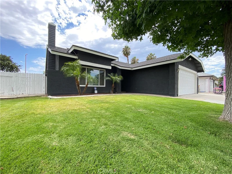 25899 Casa Fantastico Drive, Moreno Valley, CA 92551