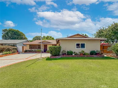 10514 Hillview Avenue photo 2